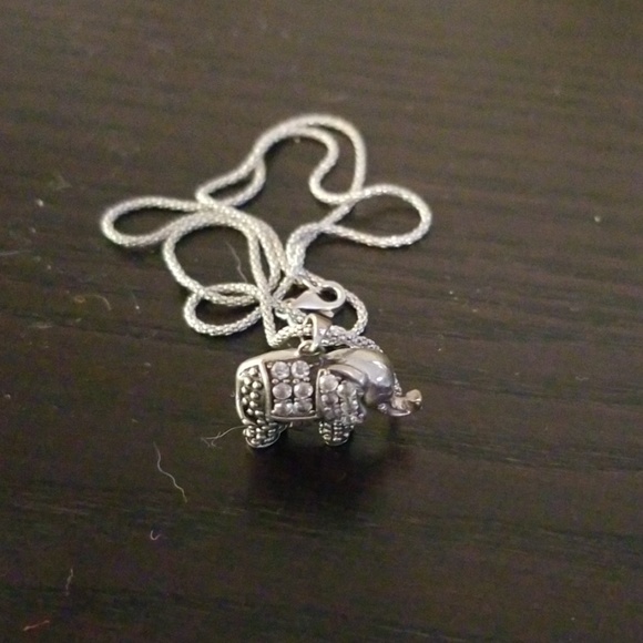 Elephant pendant necklace - Picture 4 of 4